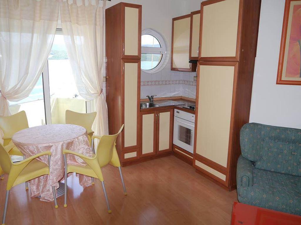 Apartment Iva Klek Room photo